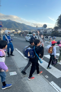 横断歩道　警察指導1