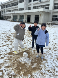 2年1組_れんらく_井場木　才紀_雪遊び_6